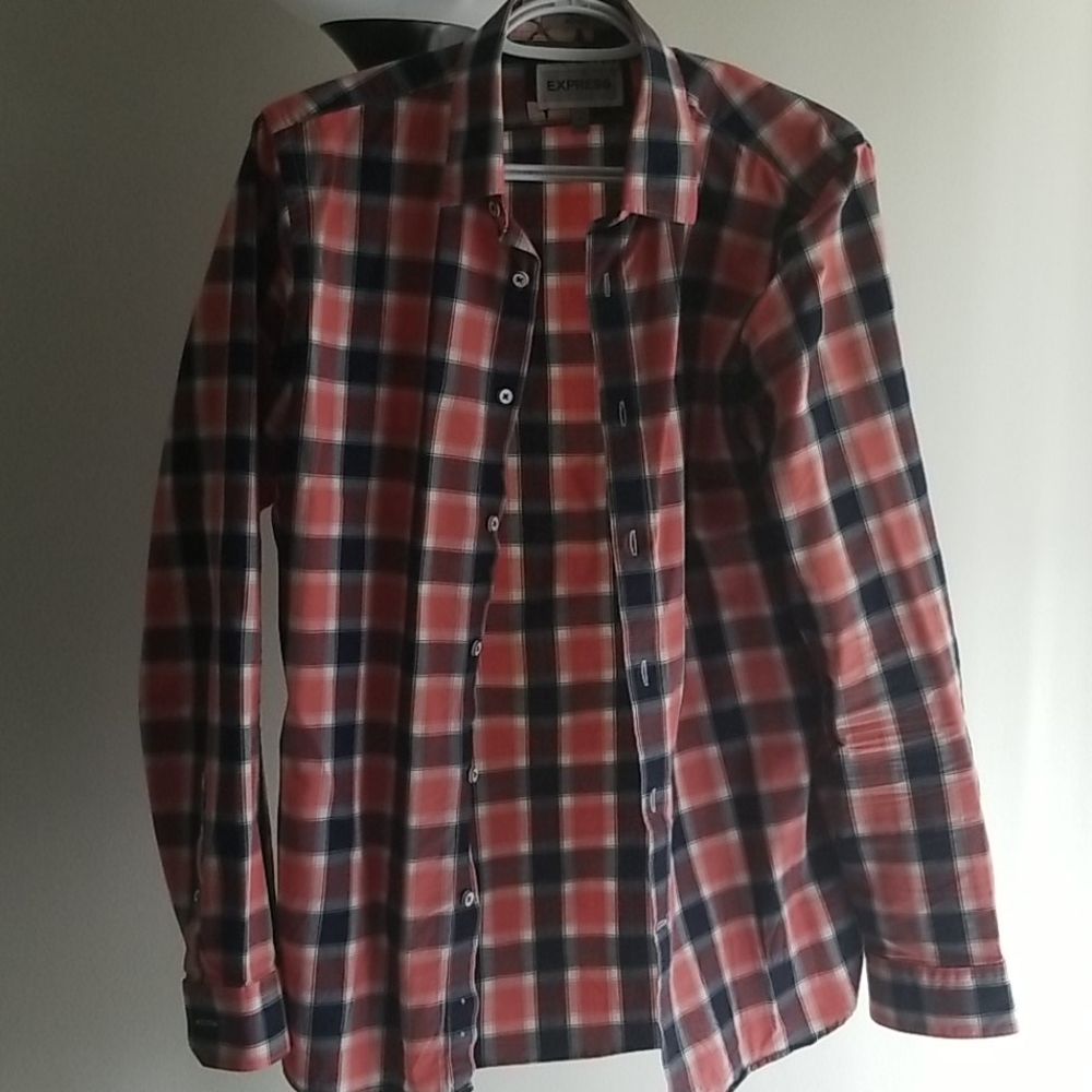 Long shelves shirt